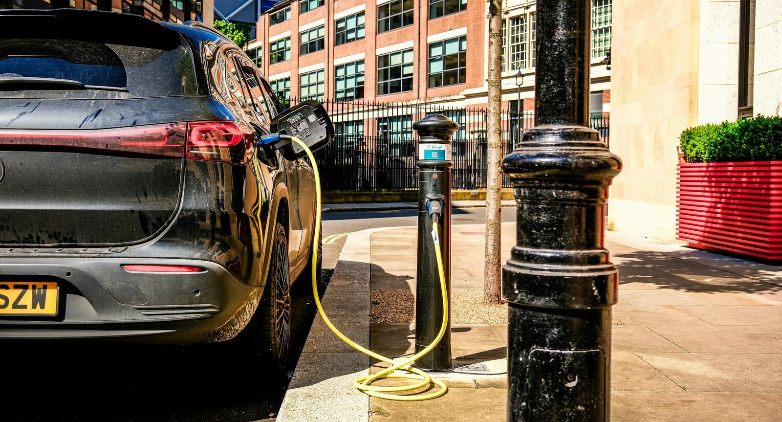 Electric Urban Delivery Vehicle